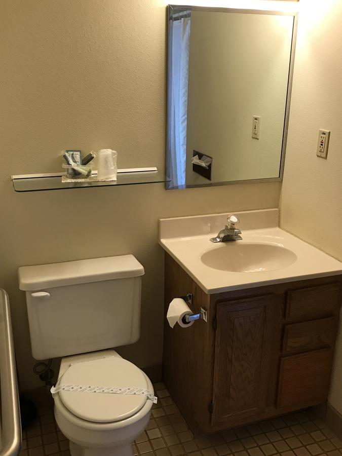 Exxon Quik Stop & Motel Wausaukee Eksteriør billede